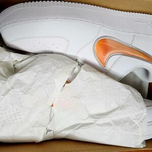 Nike Men's White and Orange Sneakers Aif FORCE 1 LV8 3 Size 13